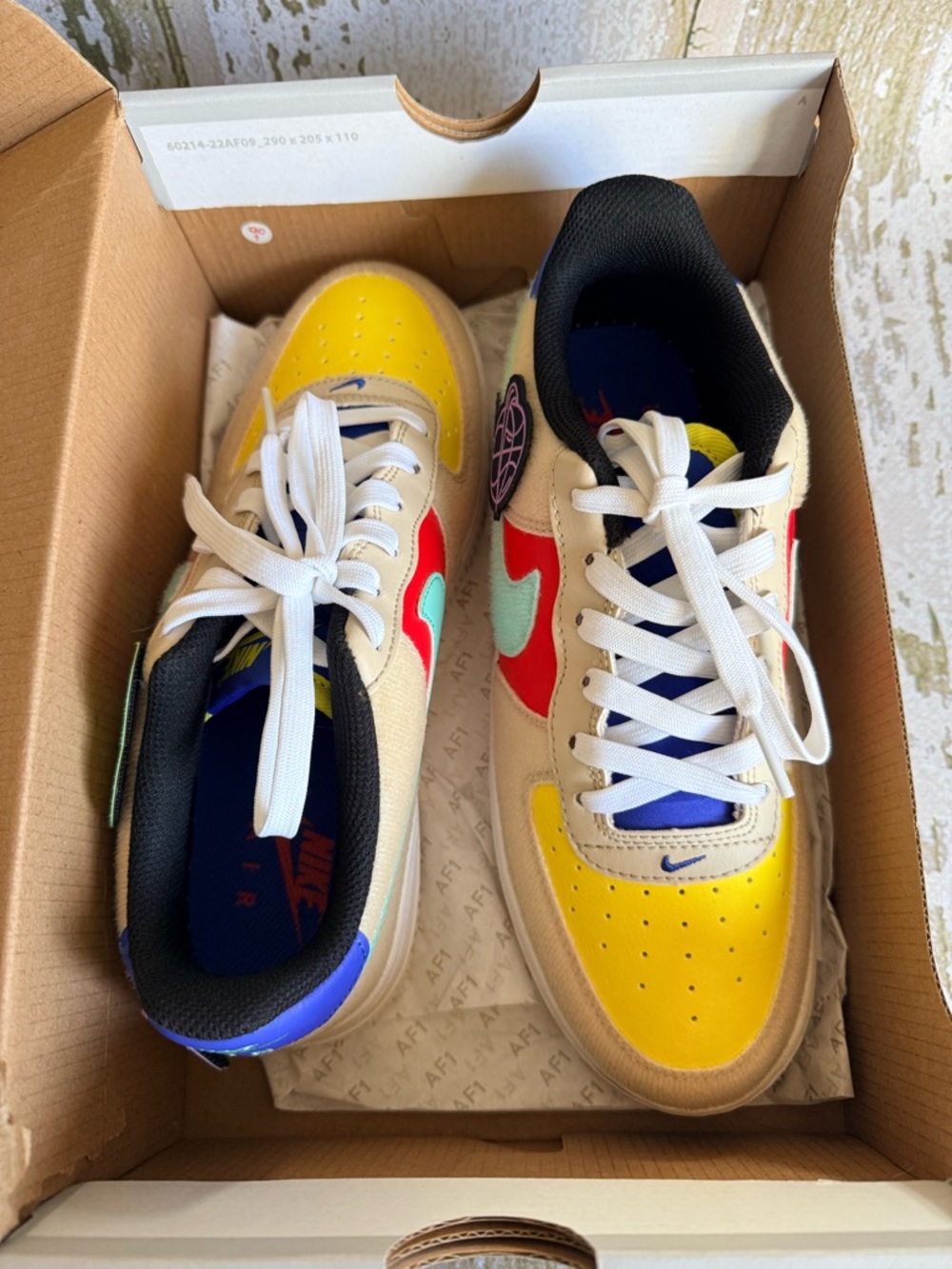 Nike Air Force 1 LV8 1 GS “Multi-Color Velcro” Size 5.5Y w/ Box FN7818-100 - Picture 11 of 14